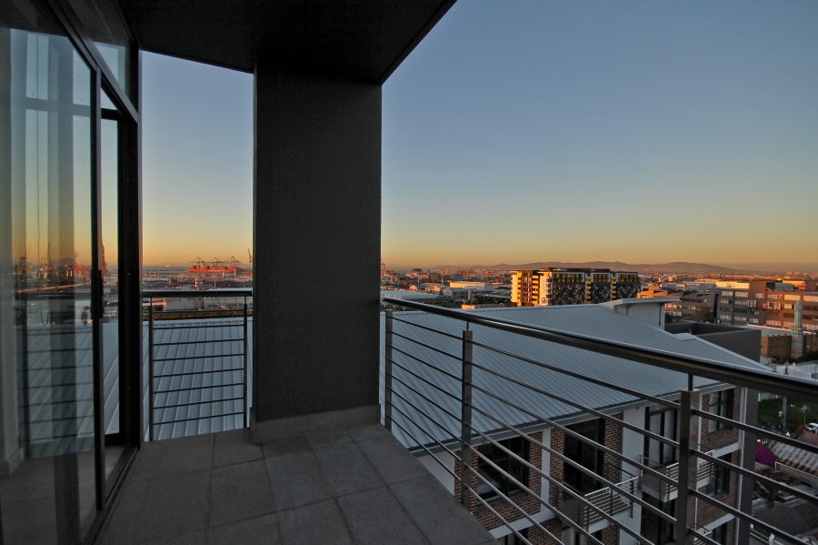 1 Bedroom Property for Sale in Woodstock Western Cape